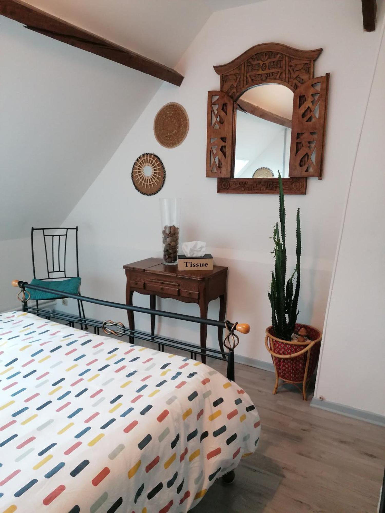 Lola Montigny-Sur-Crecy Exterior foto